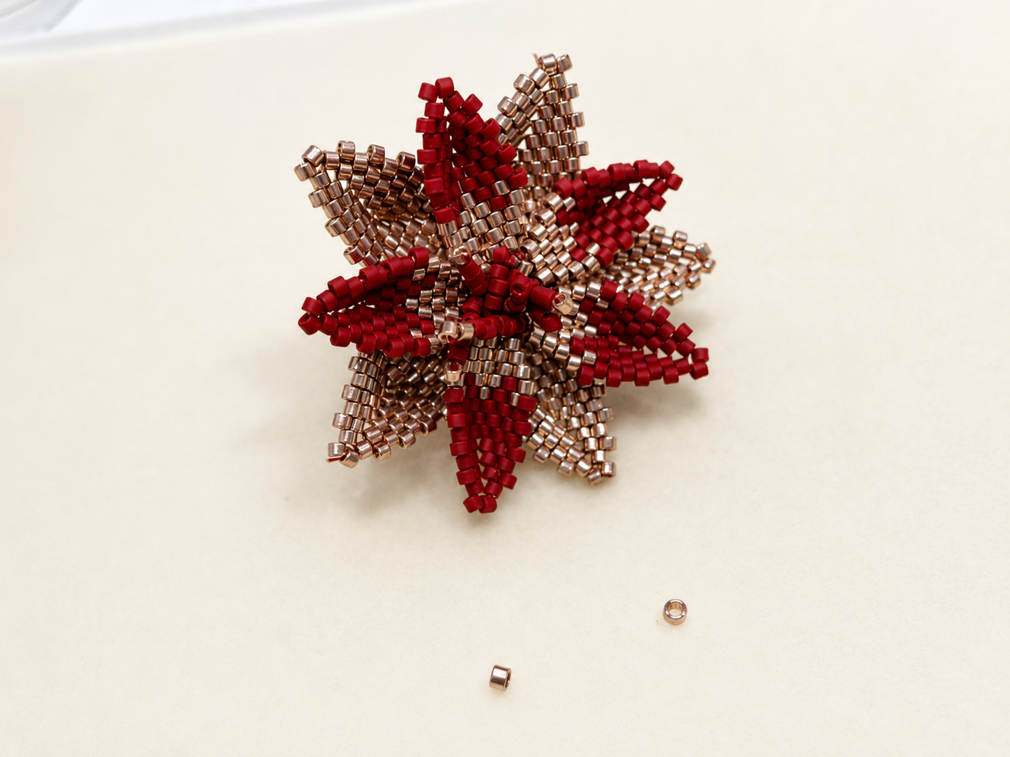 Anillo flor capas